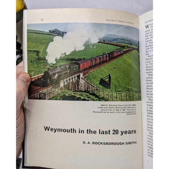 Vintage 1972 Railway World Annual - Railroadiana History Railfan - Picture 8 of 10
